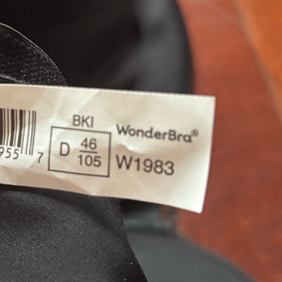 Wonderbra Plus Style No Poke Underwire Bra Black Lace 46D - Picture 6 of 6